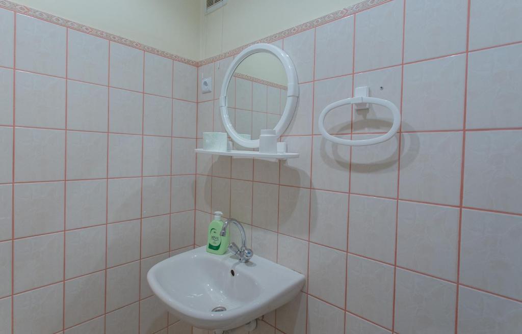Composers' Guesthouse room 4